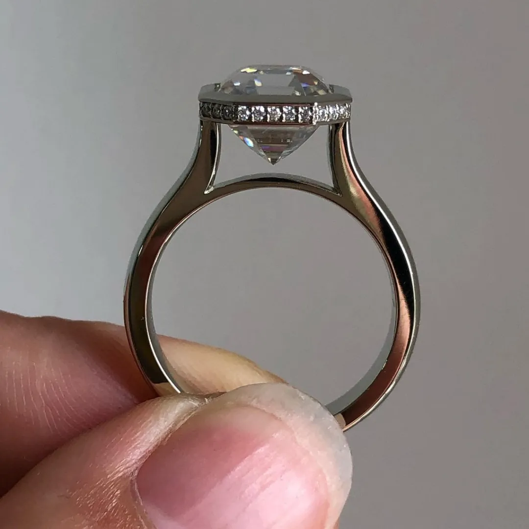 /public/photos/live/Asscher Cut Bezel Set Halo Engagement Ring 554 (2).webp